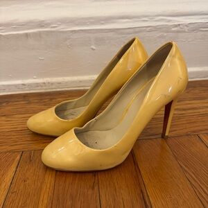 MIU MIU tan patent pump heels. 100% authentic